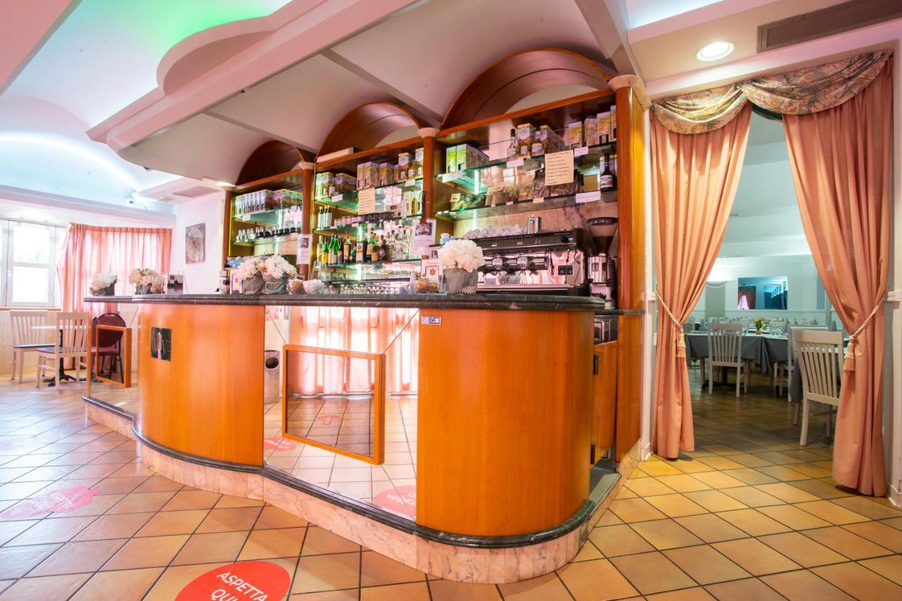 Hotel Villa Verde Rivotorto Eksteriør bilde