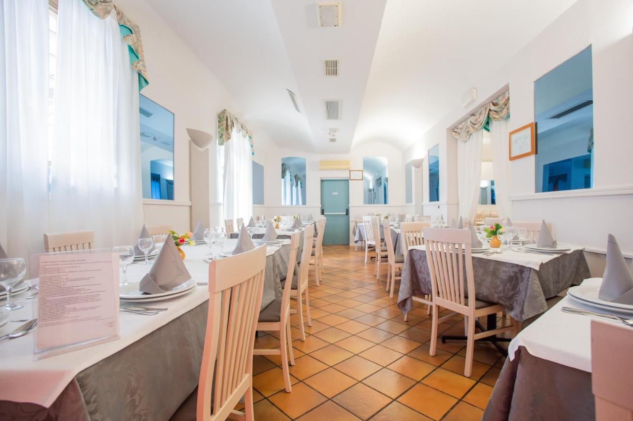 Hotel Villa Verde Rivotorto Eksteriør bilde