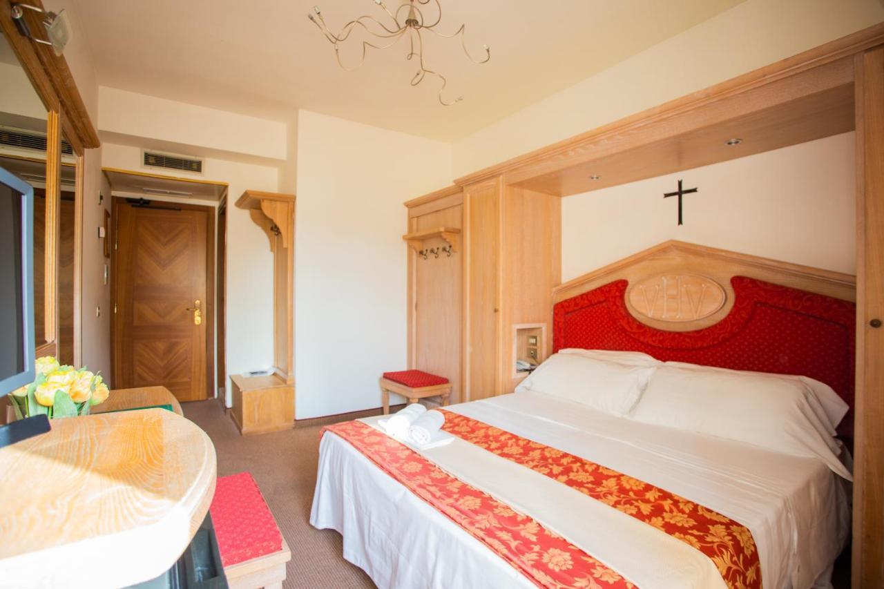 Hotel Villa Verde Rivotorto Eksteriør bilde